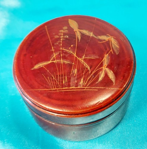 Urushi lacquer 1920s gold - lacquer, gold-leaf