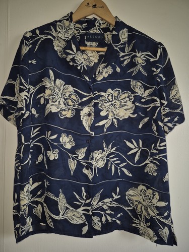 Womens navy floal light weight - womens,
