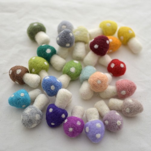 100 wool felt - felt, mushrooms