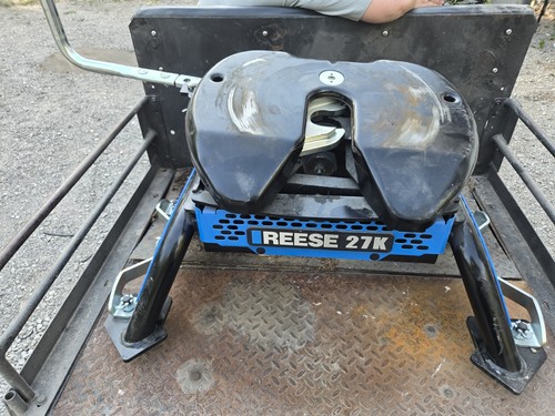 Reese 5th wheel hitch - 27, k