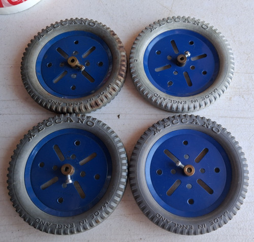 Meccano grey tyres 142b - x,