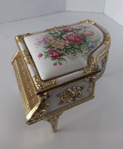 Baby grand piano jewellery - baby,