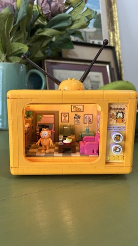 Garfield retro box - garfield,