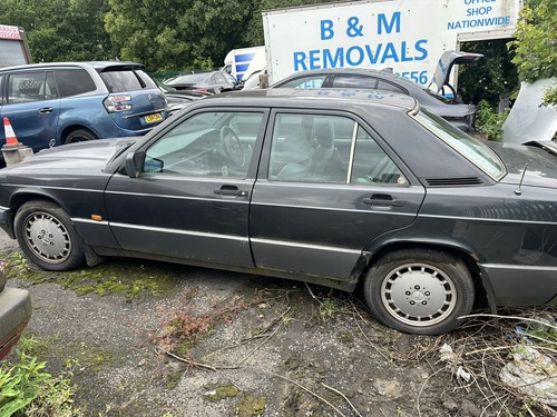 Mercedes 190e black petrol - mercedes, 2.0