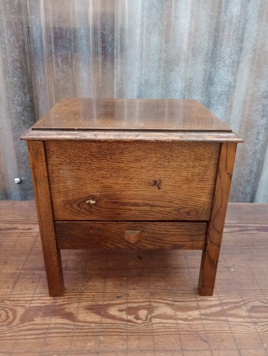 Antique oak lift top - oak, lid