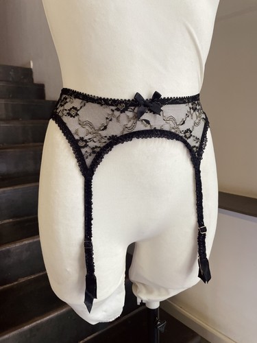 Agent provocateur - agent,