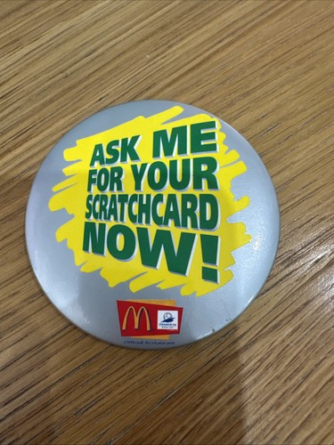 Mcdonald rare pin badge - rare,