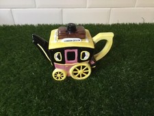 Coach and Pour. Bob Hersey. pots of fun