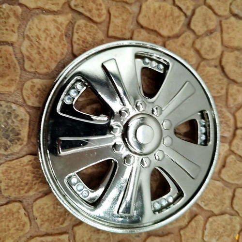 Spinning tire rim wheel - ,