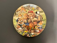 Country Companions 8.1/4”