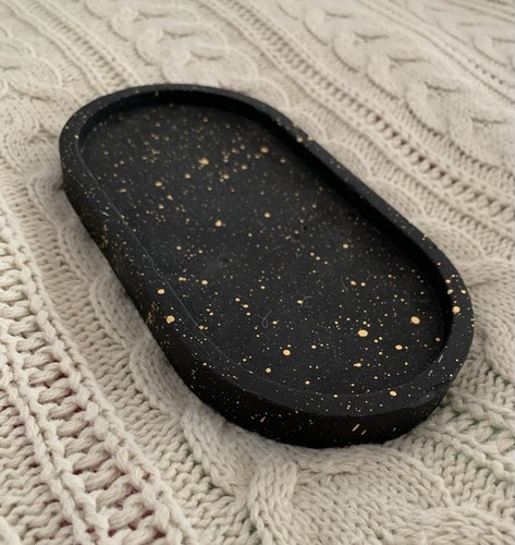 Black gold oval - black, dish
