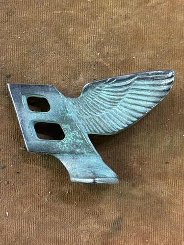 Bentley flying leaning - bentley,