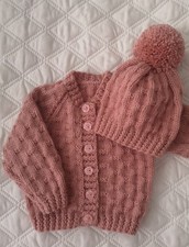 🌸 Hand Knitted Baby
