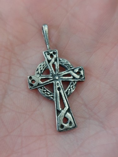 Irish gaelic 925 - .925, sterling