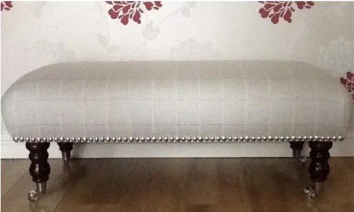 New footstool laura - a,