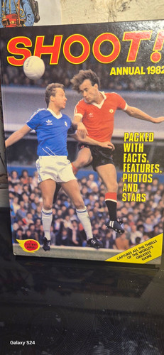 Shoot football annual 1982 - shoot!,