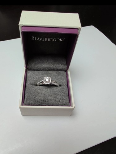 Beaverbrooks 18ct white - , gold