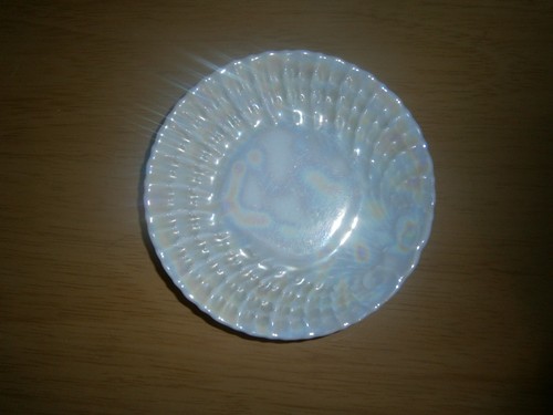 Vintage small iridescent - , pin