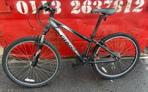 Giant boulder mountain bike - mountain,