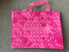 Authentic Valentino Shopping