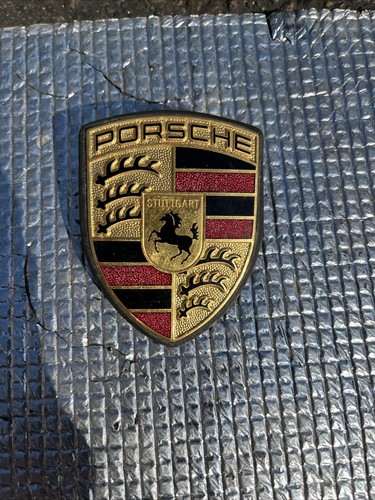 Bonnet badge for porsche - for,