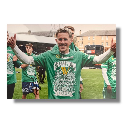 Signed mccowan celtic photo - mccowan,