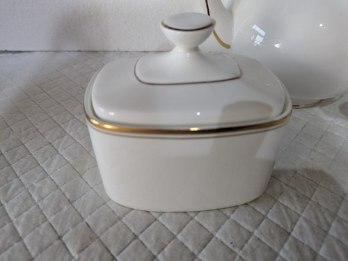 Royal doulton bone - doulton, china