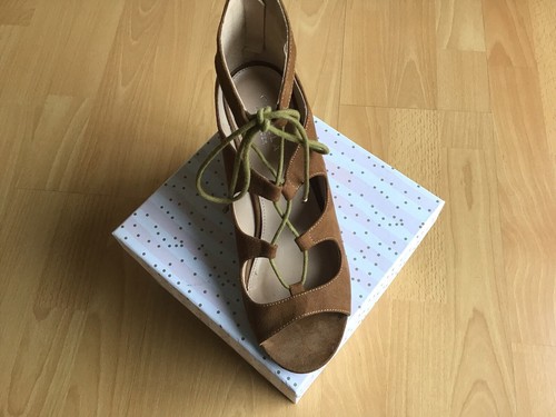 Carvela kurt keiger tan - by,