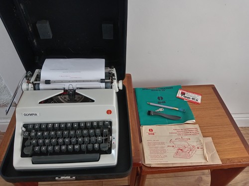 Vintage olympia sm9 typewriter - vintage,