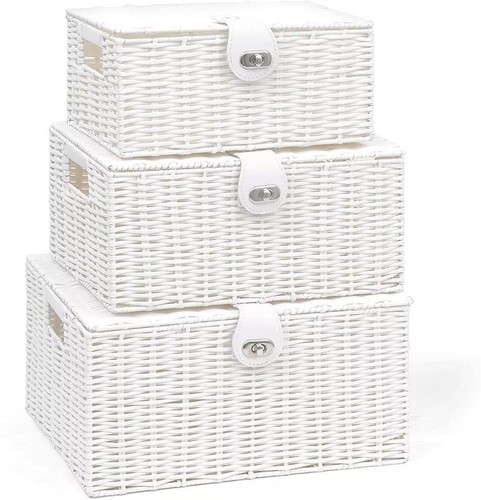 Set resin woven - of, wicker