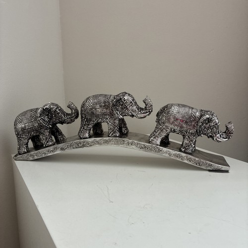 Silver effect elephant trio - silver,
