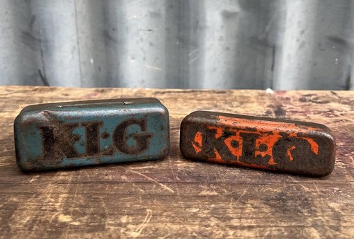 Vintage klg spark plugs - 2x,