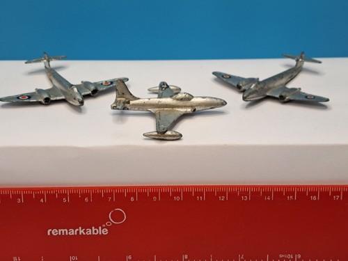 Vintage dinky aeroplanes - x,