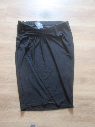 Next maternity size black - size,