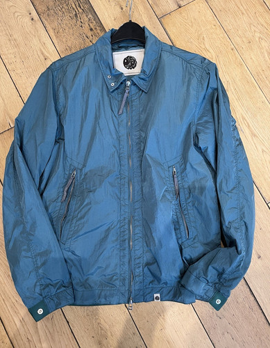 Pretty green men - green,