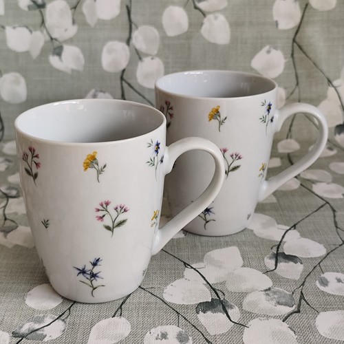 Home floral porcelain mugs - floral,