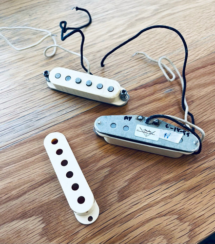 Two fender custom shop - shop, ay