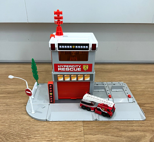 Tomy tomica hypercity - tomy,
