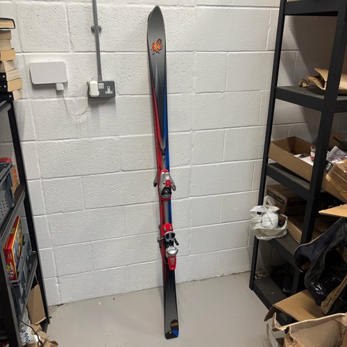 Black magic downhill ski - magic,