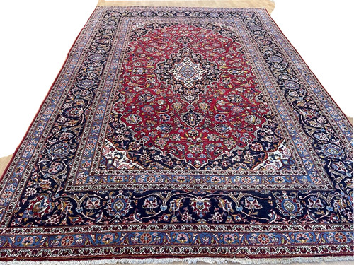 Beautiful red keshani persian - beautiful,