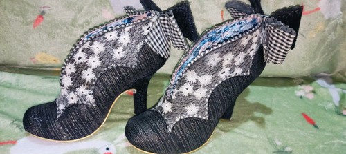 Irregular choice bow - choice,