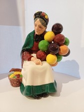 Royal Doulton England Figurine “The Old Balloon Seller” HN 1315 1940