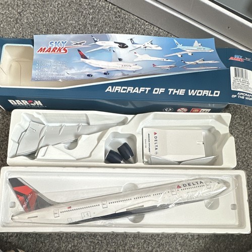 Daron skymarks delta - daron, boeing