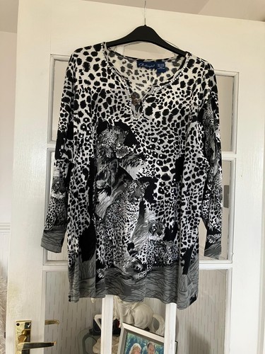 Artscapes animal print top - print,