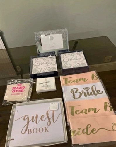 Wedding guest book white with - guest,
