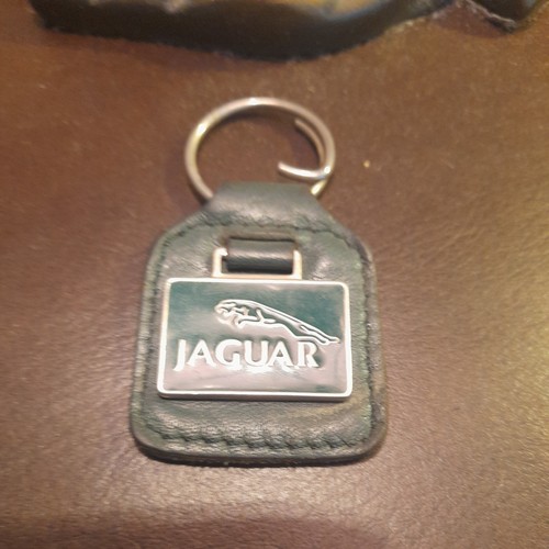 Vintage jaguar key ring - jaguar,
