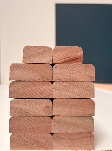 Red grandis battens - grandis, 610mm