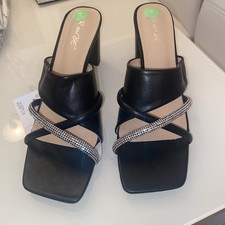 Gorgeous R And Be Black And