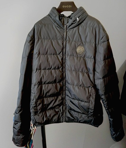 Gucci jumbo logo down jacket - logo,