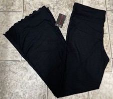 NWT Womens Black No Boundaries
